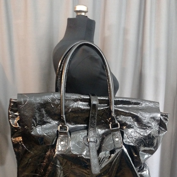 Leonello Borghi Men"s Patent Leather Weekender - Picture 5 of 8